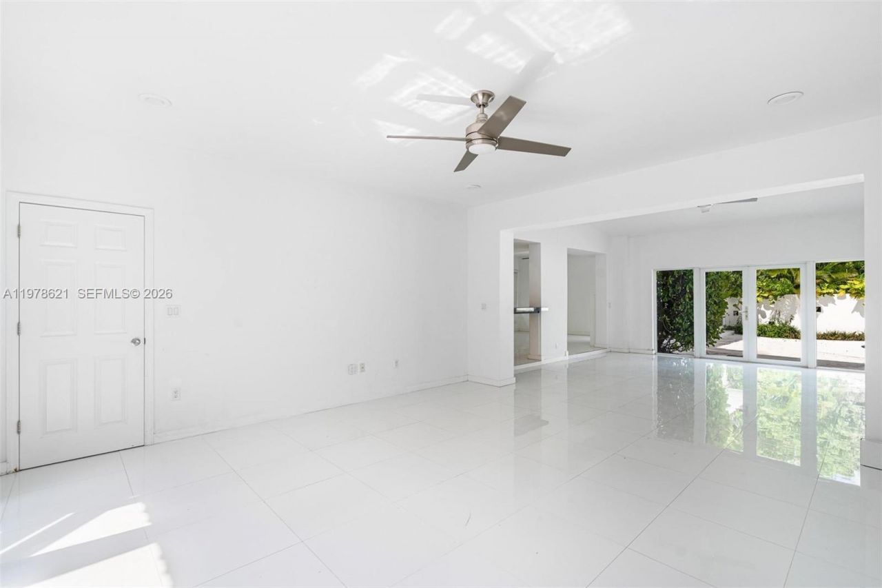 5714 SW 80th St, South Miami, FL 33143 Photo