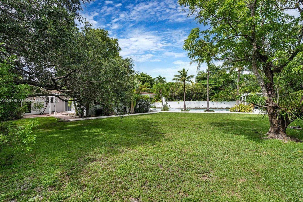 5714 SW 80th St, South Miami, FL 33143 Photo
