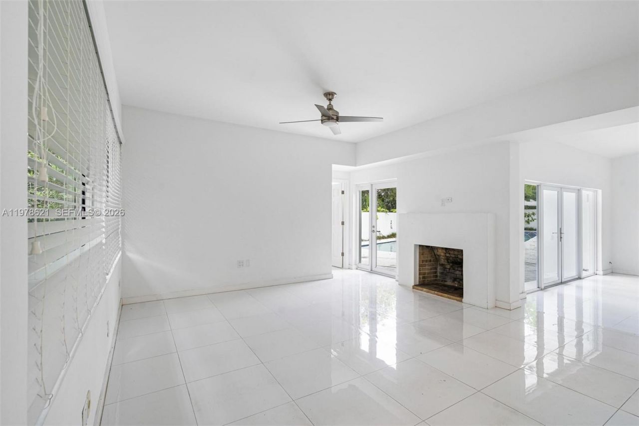 5714 SW 80th St, South Miami, FL 33143 Photo