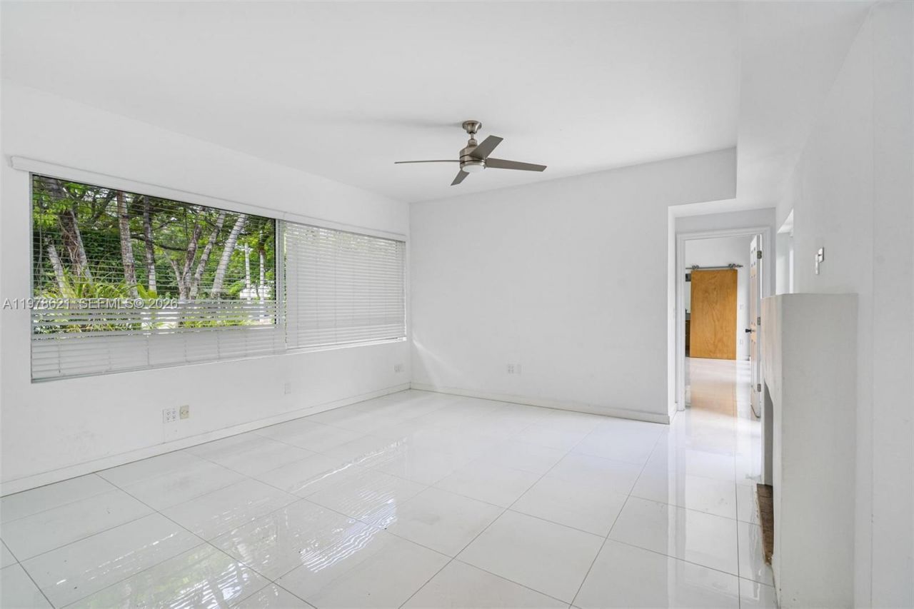 5714 SW 80th St, South Miami, FL 33143 Photo