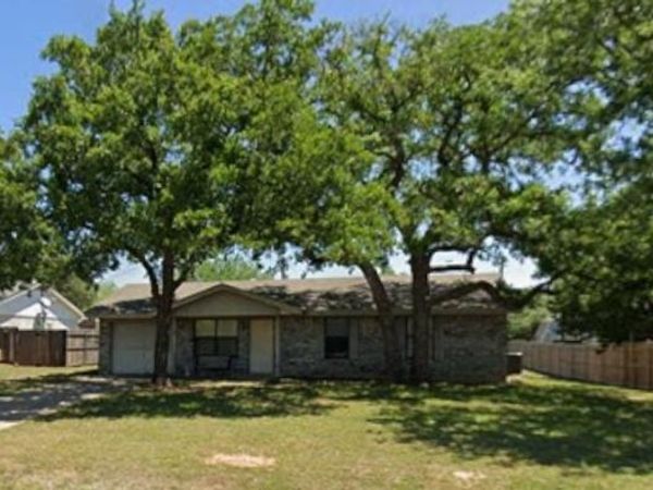 157 Rhoades Street, Azle, TX 76020