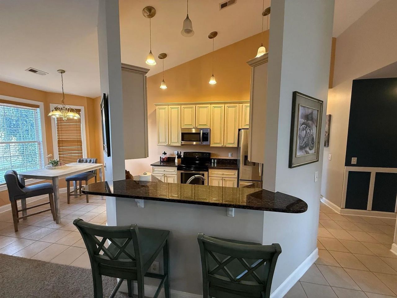 245 Colby Ct. Photo 8