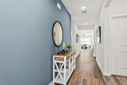 828 Meadowbrook Lane photo 4