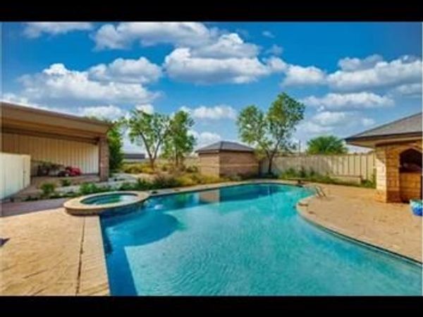 5211 S COUNTY ROAD 1183, Midland, TX 79706
