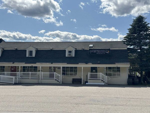 748 Calef Highway, Unit 4, Barrington, NH 03825