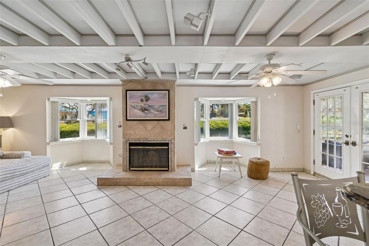 1807 Oak Forest Drive S, Clearwater, FL 33759 Photo