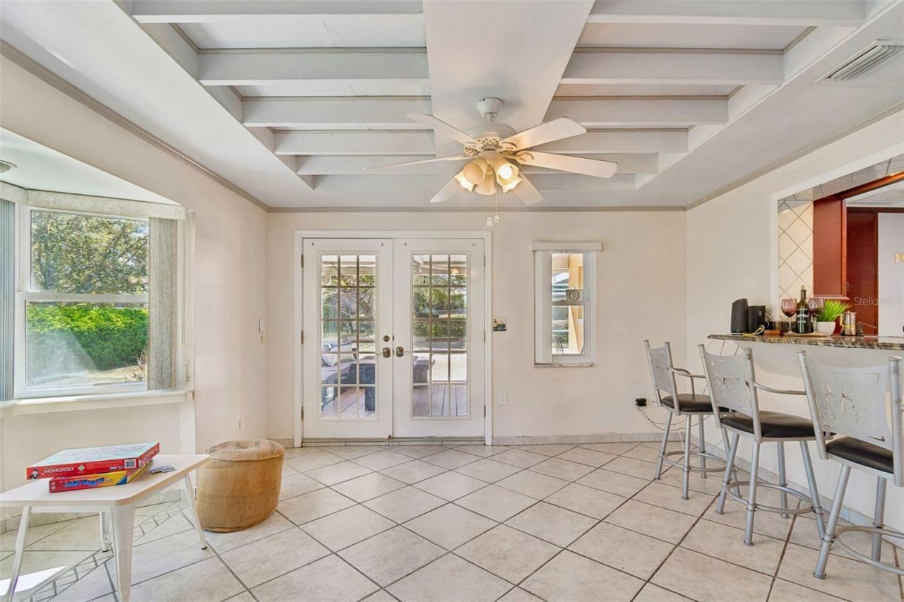 1807 Oak Forest Drive S, Clearwater, FL 33759 Photo