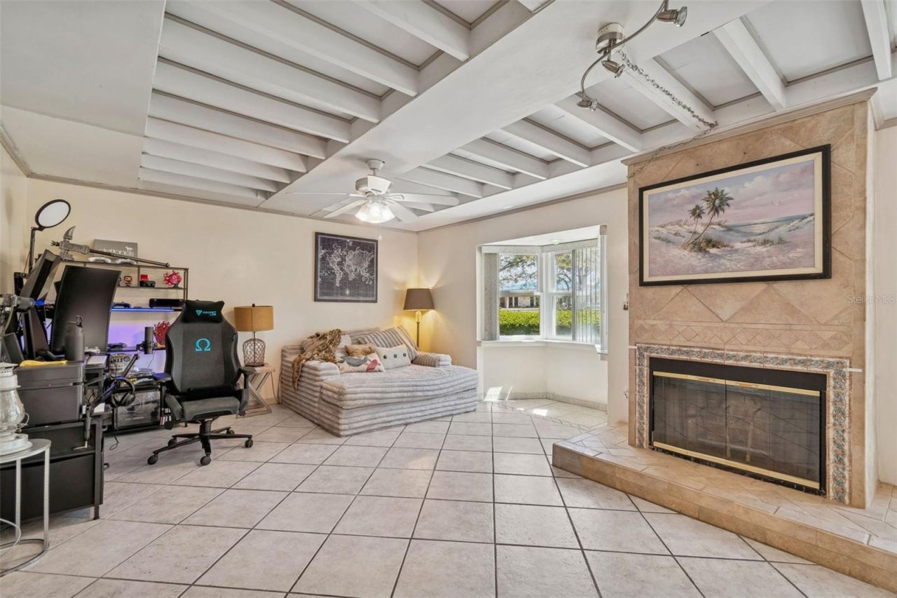 1807 Oak Forest Drive S, Clearwater, FL 33759 Photo