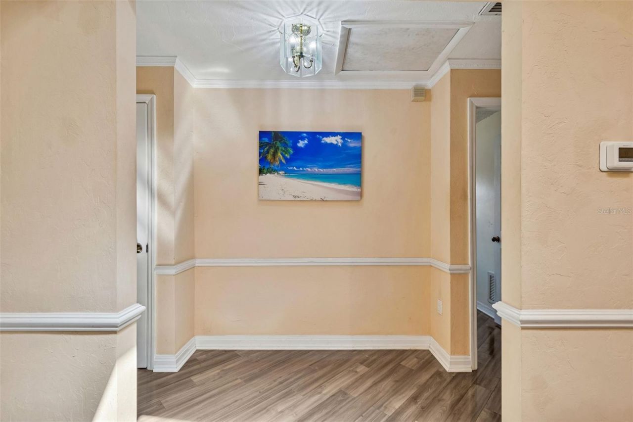 1807 Oak Forest Drive S, Clearwater, FL 33759 Photo