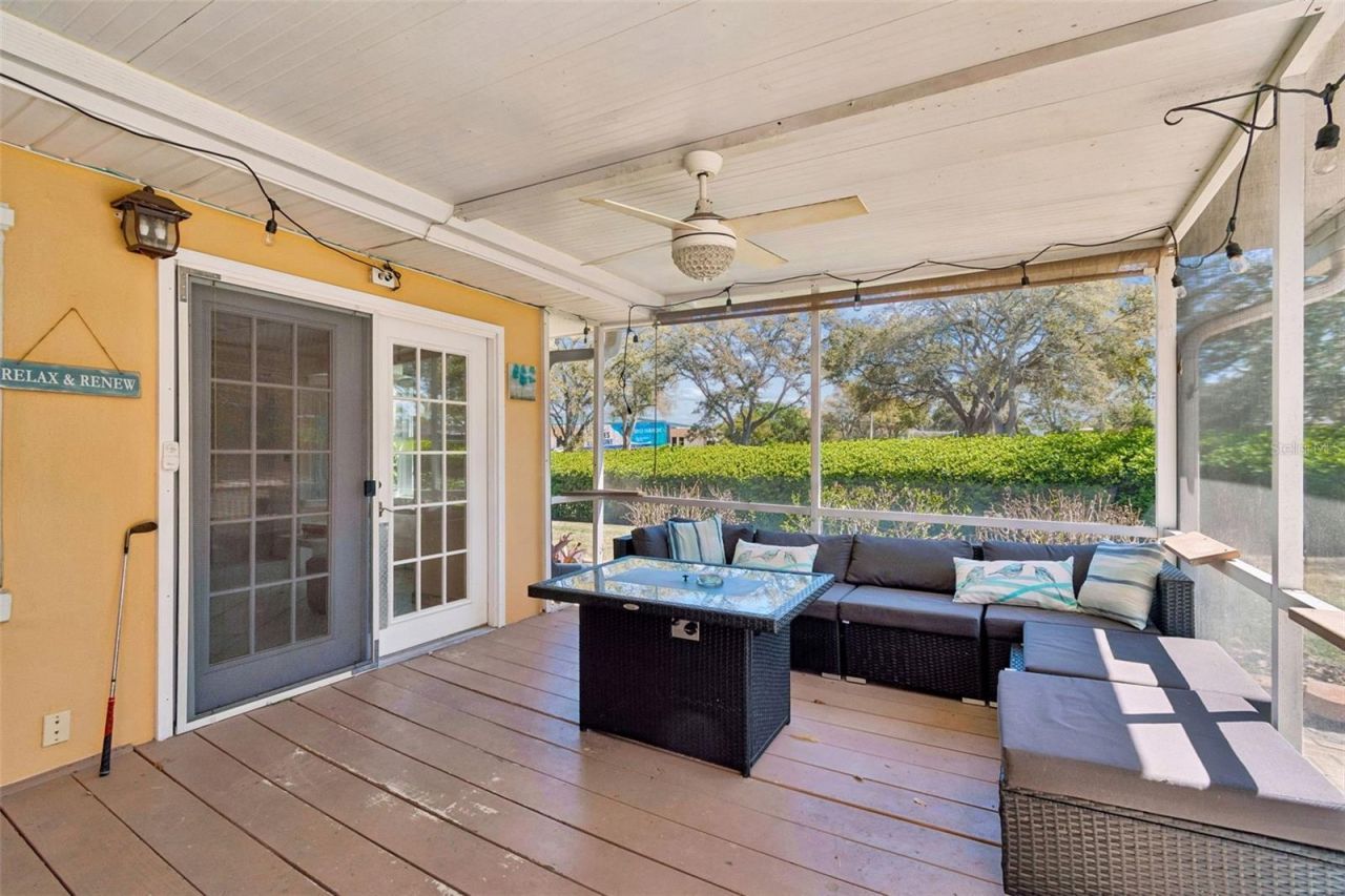 1807 Oak Forest Drive S, Clearwater, FL 33759 Photo