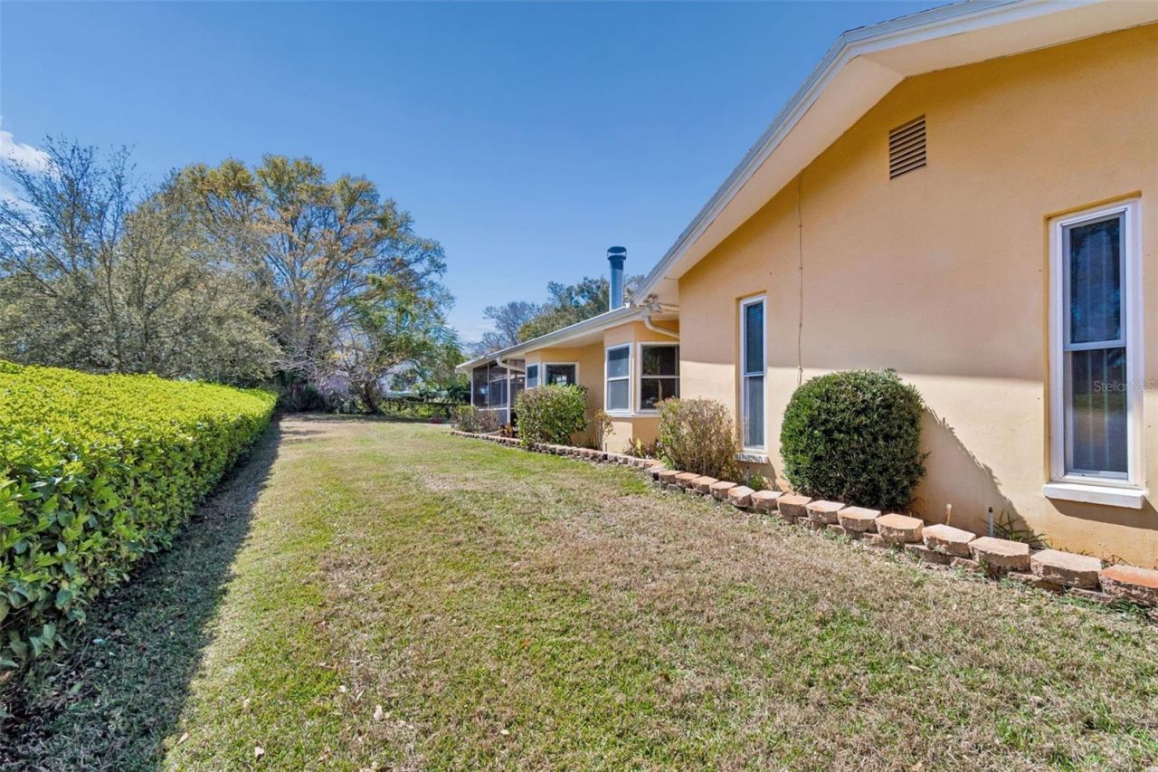 1807 Oak Forest Drive S, Clearwater, FL 33759 Photo