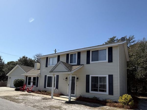 103 Laurel Lane, Beaufort, NC 28516