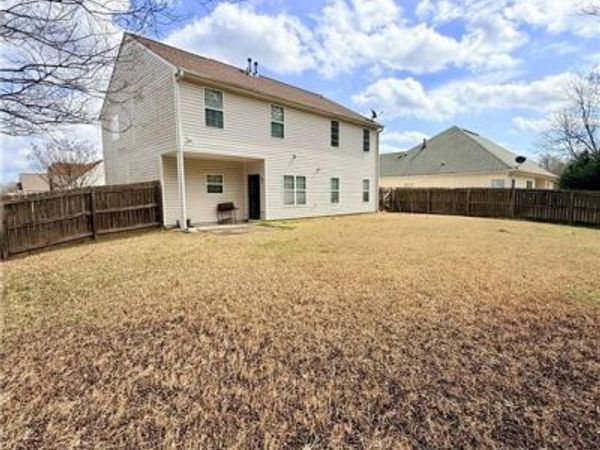 7476 Ledgestone Lane, Riverdale, GA 30274