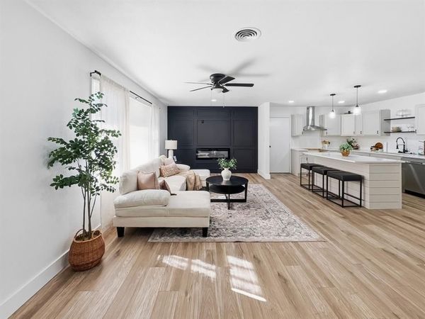 5421 JERRI, Haltom City, TX 76116