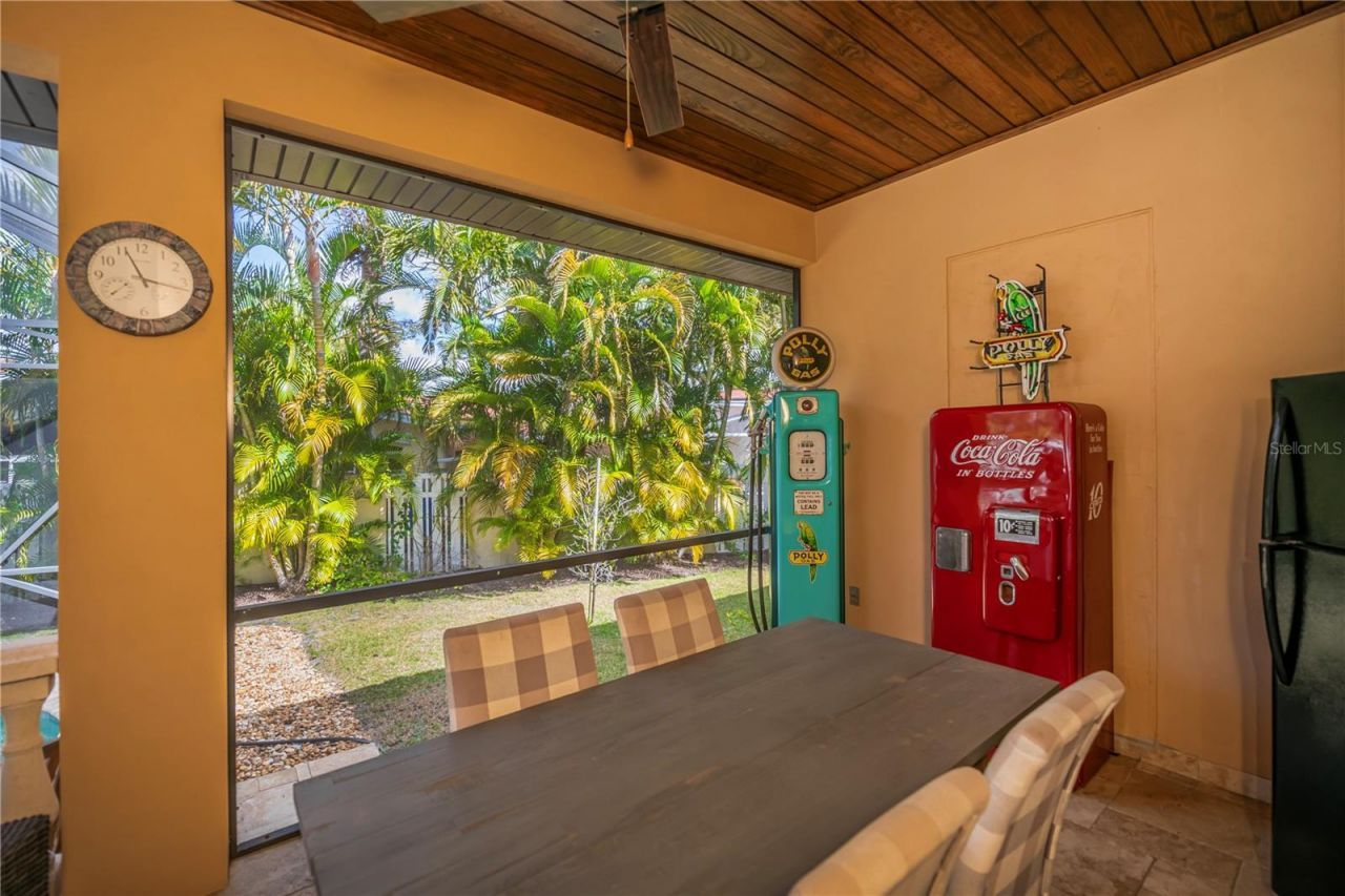 612 Barcelona Avenue, Venice, FL 34285 Photo