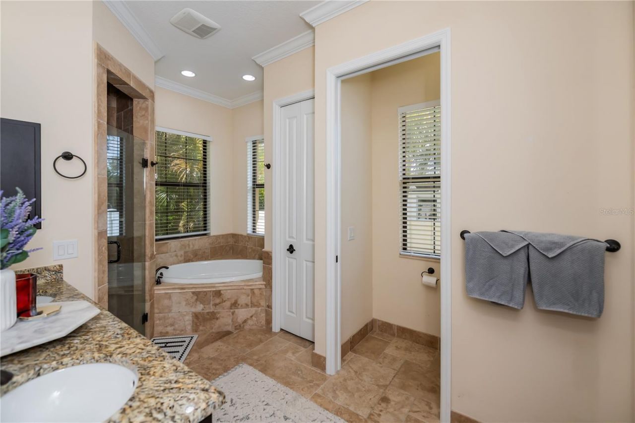 612 Barcelona Avenue, Venice, FL 34285 Photo