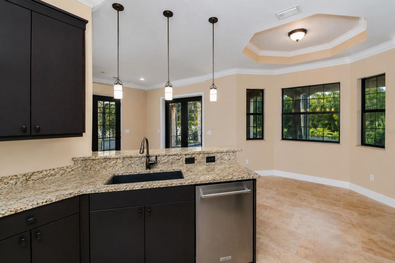 612 Barcelona Avenue, Venice, FL 34285 Photo