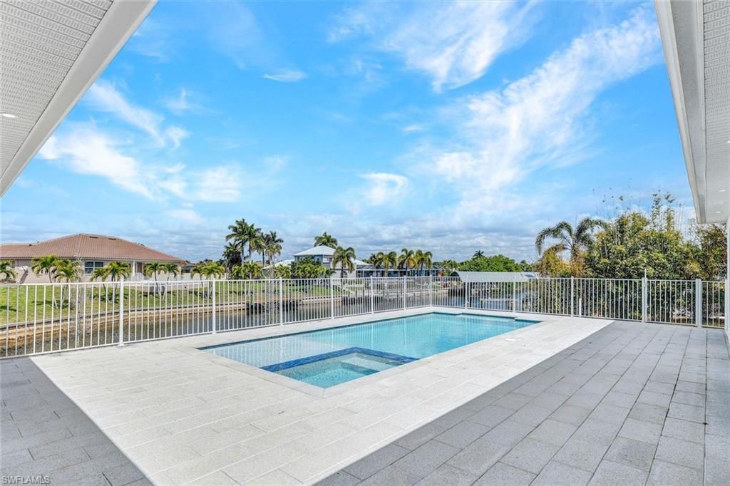 2029 SW 41st St, Cape Coral, FL 33914 Photo