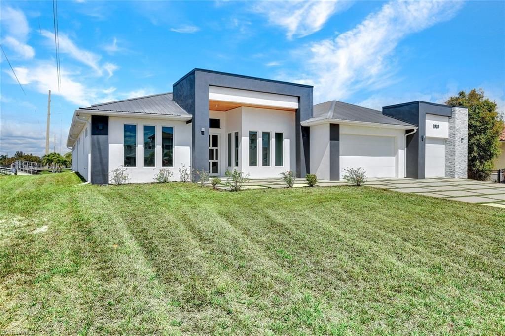 2029 SW 41st St, Cape Coral, FL 33914 Photo