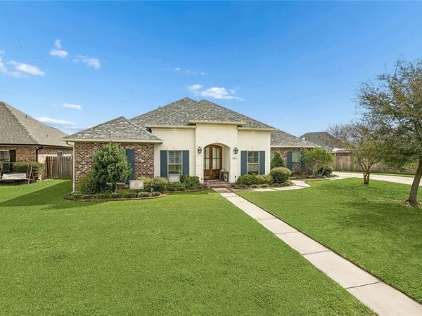 225 BETTY Drive, Montz, LA 70068