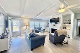 3243 Pecan Trail  photo 4