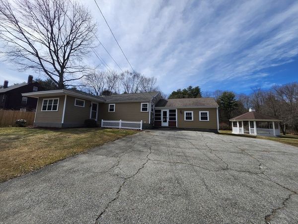 16 Hough Rd, Sutton, MA 01590