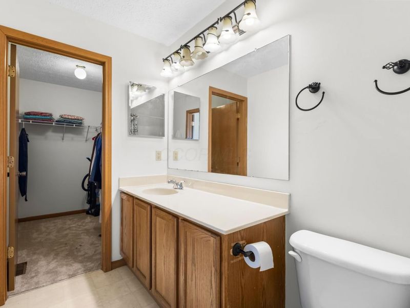 1993 Schrive Drive, Hilliard, OH 43026 Photo 12