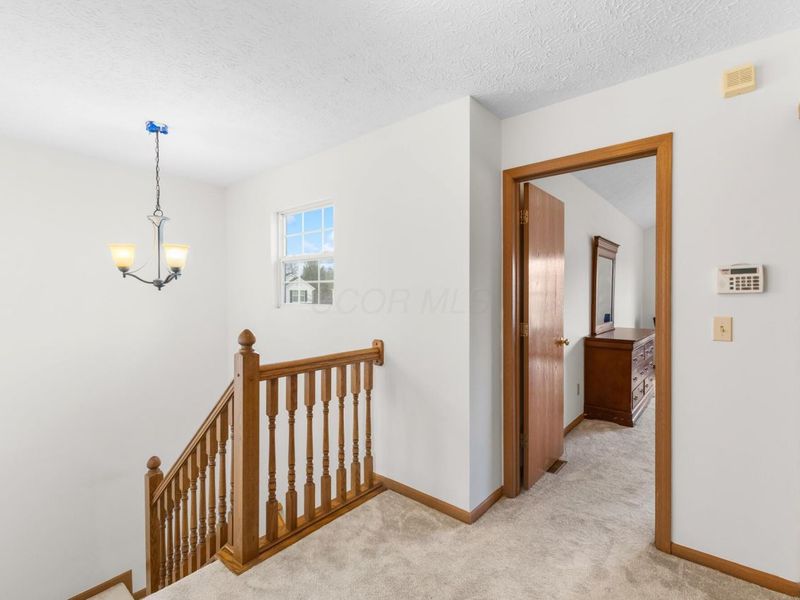 1993 Schrive Drive, Hilliard, OH 43026 Photo 9