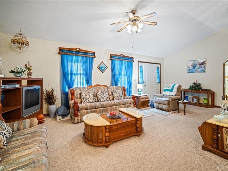 650 Beachler Drive, Carlisle, OH 45005 Photo 11