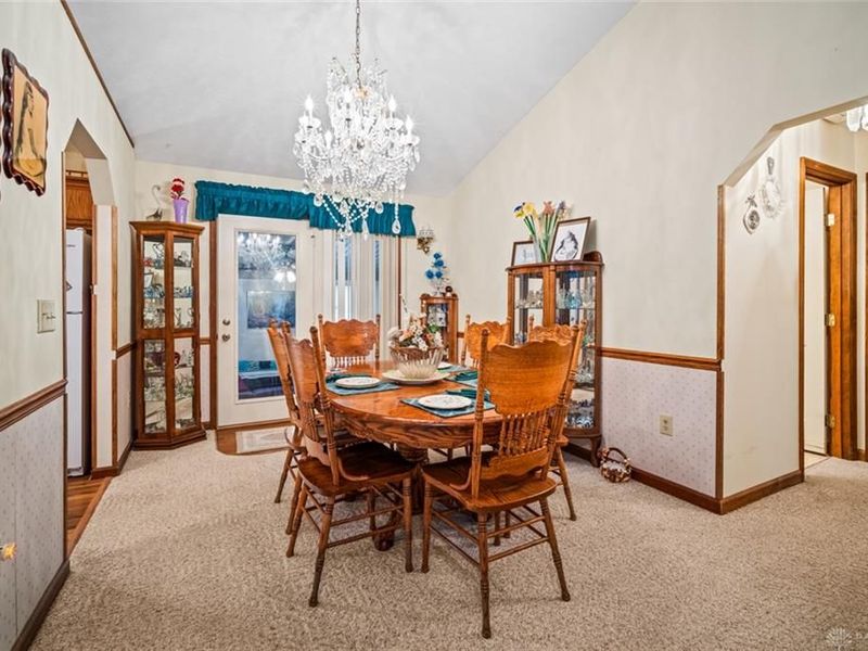 650 Beachler Drive, Carlisle, OH 45005 Photo 12