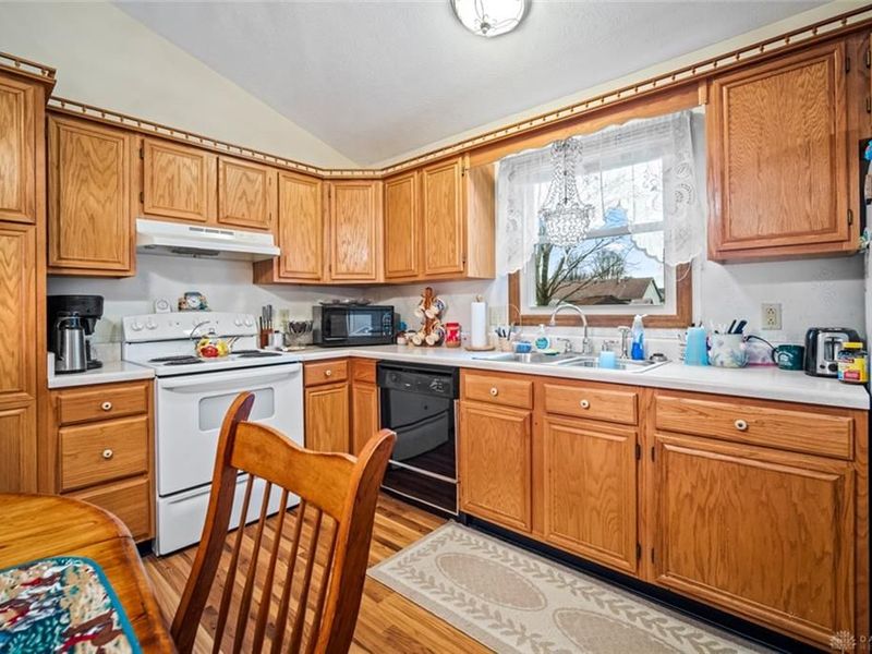 650 Beachler Drive, Carlisle, OH 45005 Photo 14