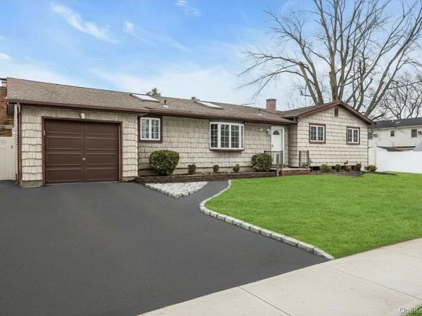 893 Connetquot Avenue , Islip Terrace, NY 11752