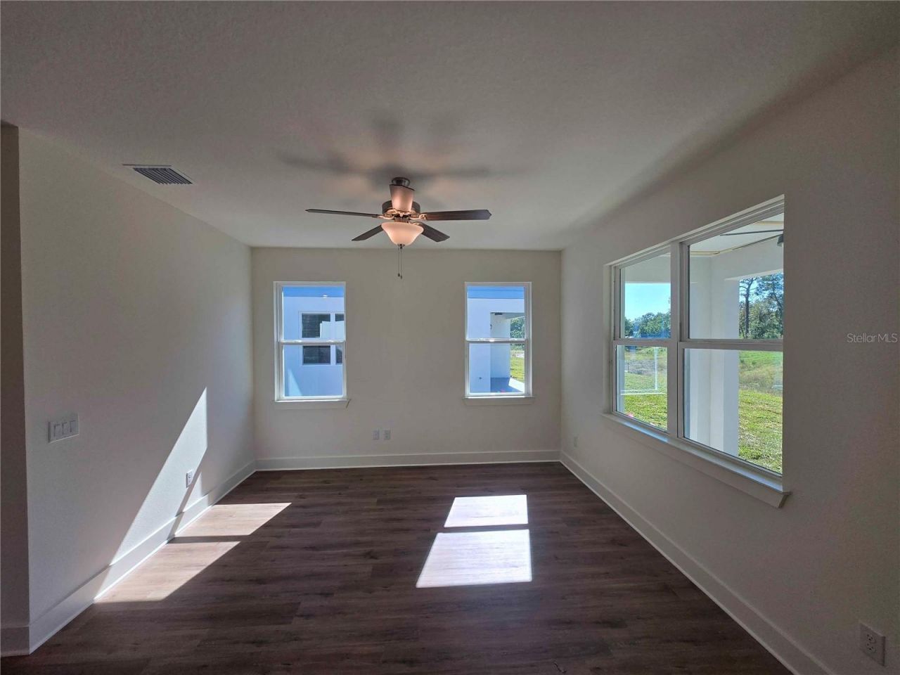 3352 Daybreak Run Loop, Spring Hill, FL 34609 Photo