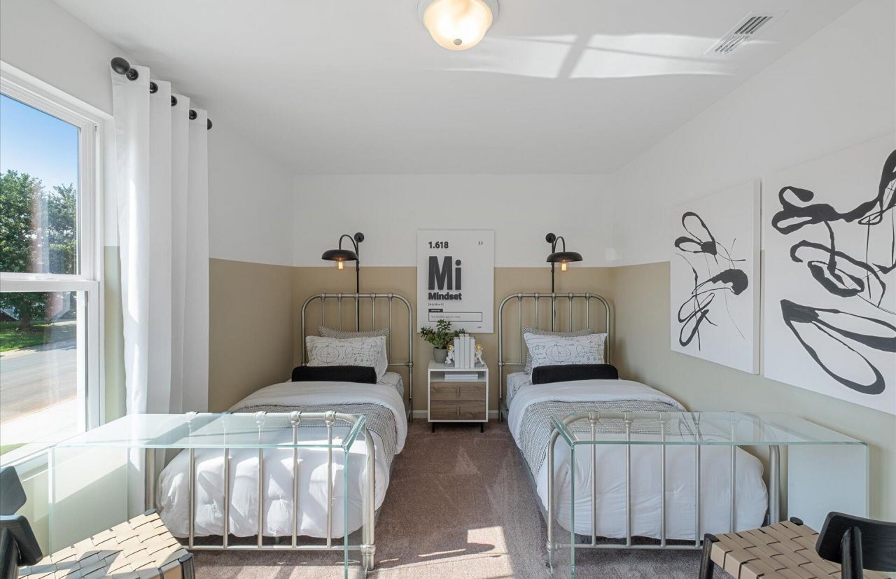 887 Meadowbrook Lane Photo 13