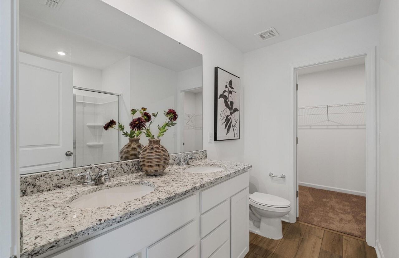 887 Meadowbrook Lane Photo 8