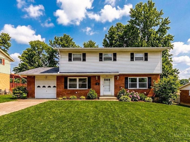 9369 Ranchill Drive, Cincinnati, OH 45231 Photo 1