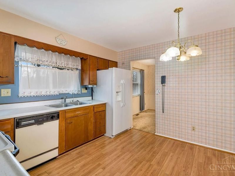 9369 Ranchill Drive, Cincinnati, OH 45231 Photo 10