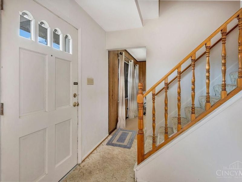 9369 Ranchill Drive, Cincinnati, OH 45231 Photo 16