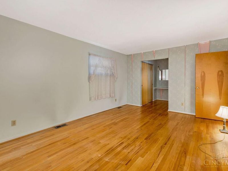 9369 Ranchill Drive, Cincinnati, OH 45231 Photo 19