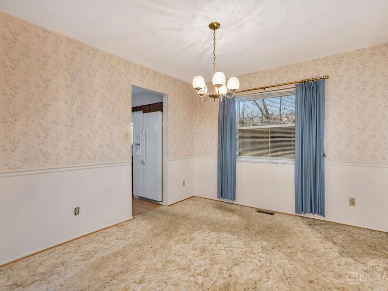 9369 Ranchill Drive, Cincinnati, OH 45231 Photo 7