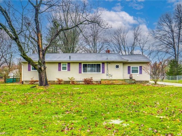1306 N Plainview Drive , Copley, OH 44321
