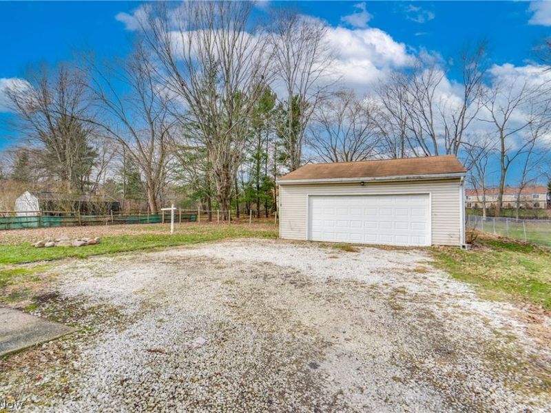 1306 N Plainview Drive, Copley, OH 44321 Photo 15