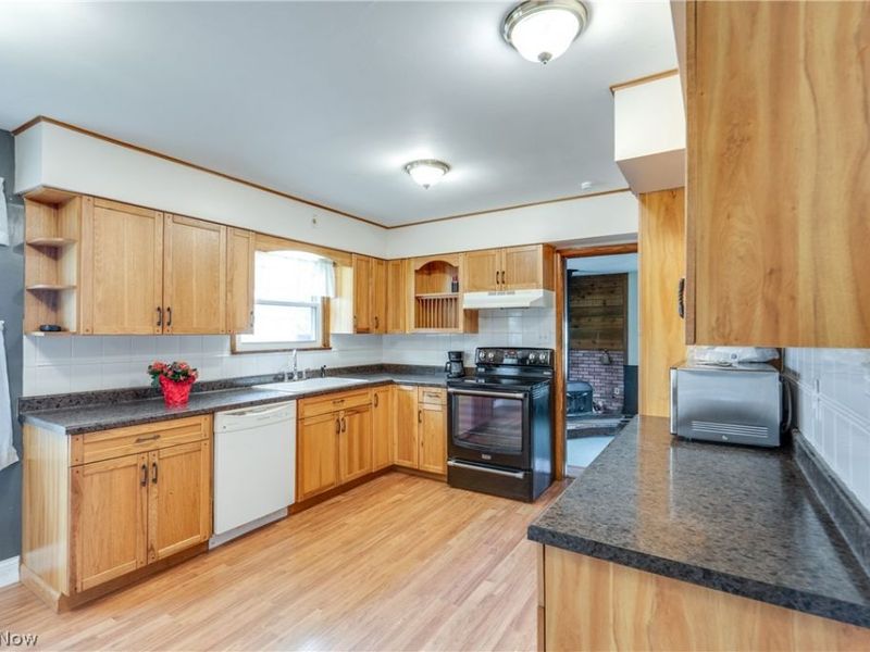 1306 N Plainview Drive , Copley, OH 44321 Photo 4