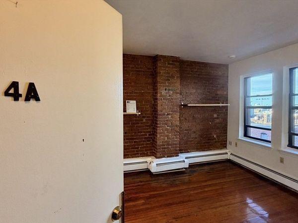57 Charter Street, Unit 4A, Boston, MA 02113