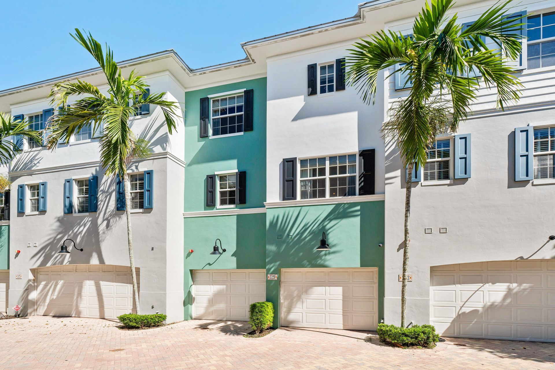 329 W Mallory Circle, Delray Beach, FL 33483 Photo