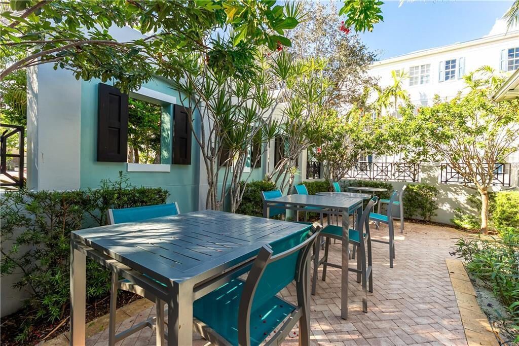 329 W Mallory Circle, Delray Beach, FL 33483 Photo