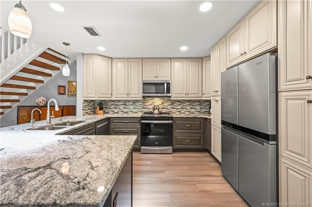 3273 NE Holly Creek Drive, Jensen Beach, FL 34957 Photo