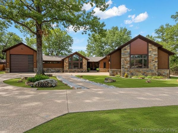 1808 Queens Way, Fort Smith, AR 72908