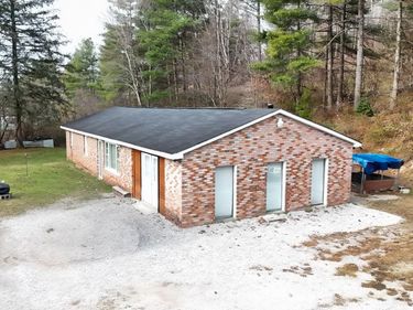 3990 Hwy 421 S , McKee, KY 40447