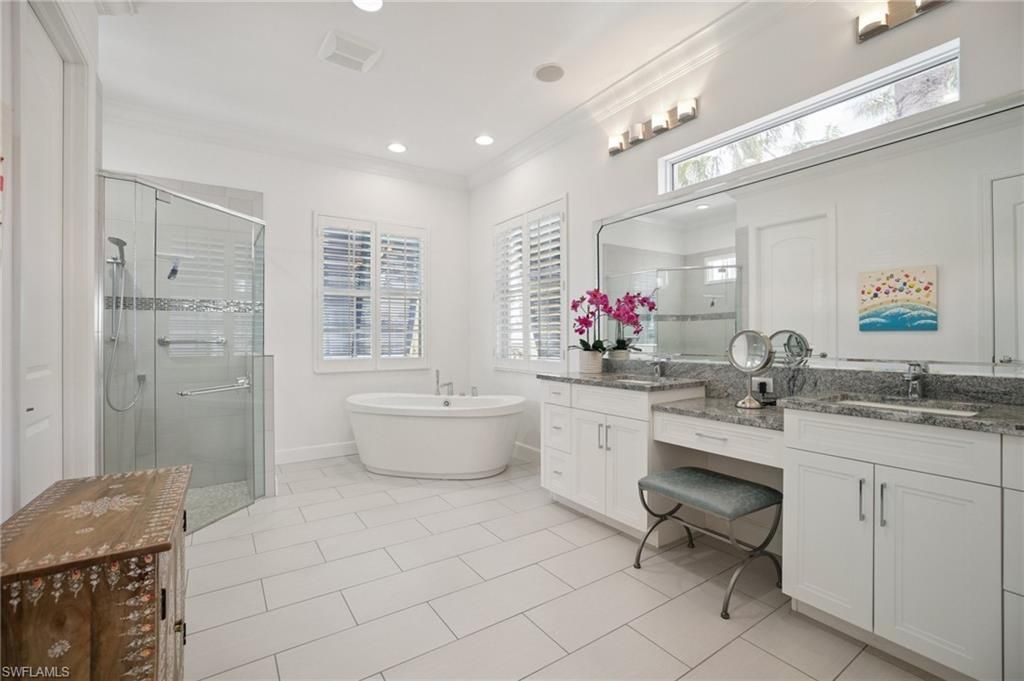 451 Oak Ave, Naples, FL 34108 Photo